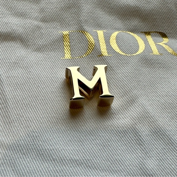 [SOLD] LADY DIOR MY ABCDIOR LETTER 'M' BADGE/BAG CHARM, AUTHENTIC - Picture 6 of 6